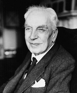 A black and white portrait of Arnold J. Toynbee