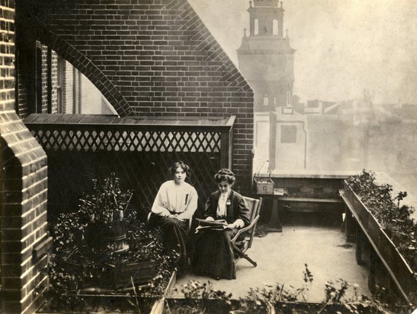 The Pankhurts on the roof at Clements Inn, 2908