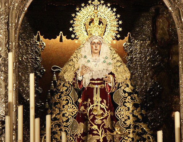 Virgen de la Macarena, La Esperanza, the weeping statue of the Virgin Mary. Credit: © 2005 Mary Ann Sullivan.